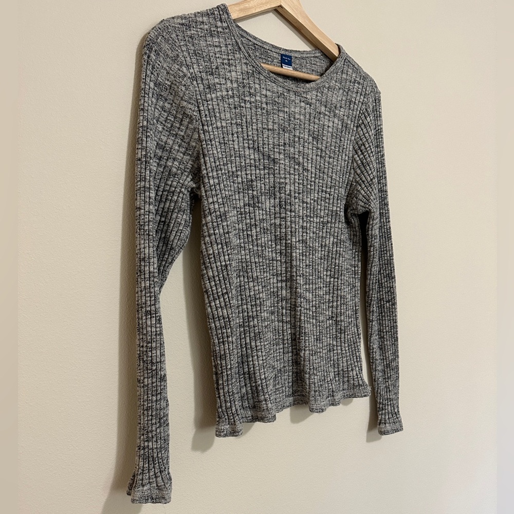 ♻️ Old Navy Charcoal Plush Tee - Picture 4 of 5